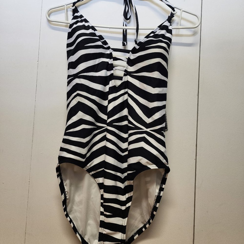 La Blanca One Piece Strappy Back Swimsuit